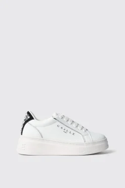 Sneakers^Gaëlle Sneakers addict in action leather con piping laminato e tallone con strass e suola logata • - Paris Bianco