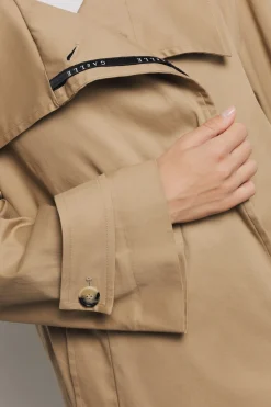 Capispalla^Gaëlle Trench doppiopetto con abbottonatura nascosta in gabardina • - Paris Safari