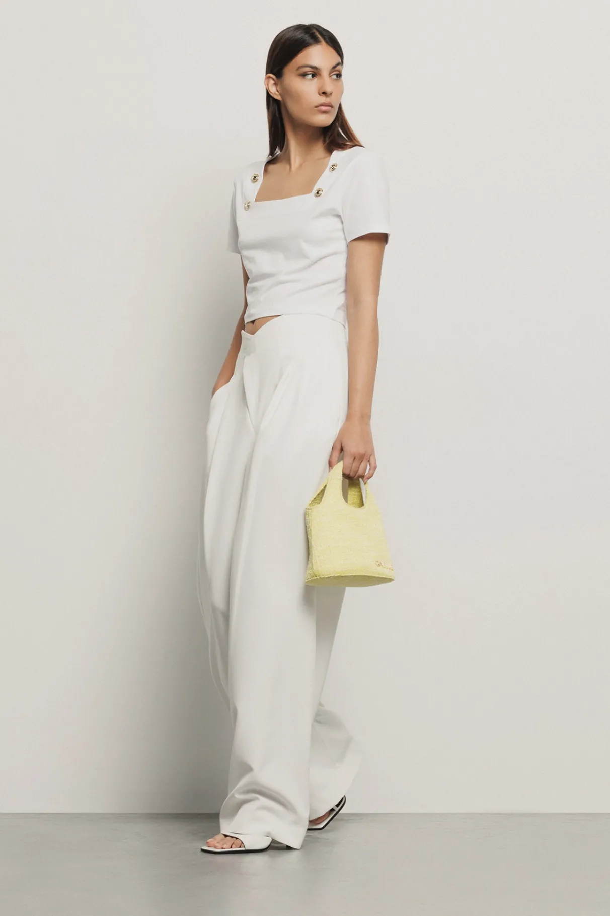 T-Shirt^Gaëlle T-shirt crop con dettaglio scollo quadrato con bottoni oro logati • - Paris Bianco